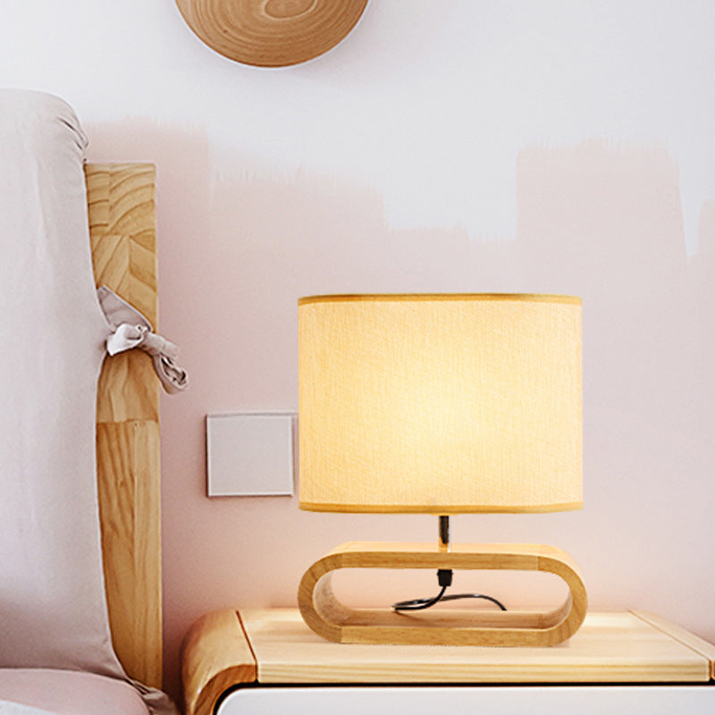 Nordic Wood Bedside Lamp – Langwerpige Houten Nachttafellamp met Stoffen Kap