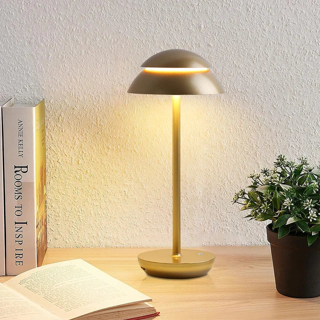 Oplaadbare Tafellamp – Moderne Draadloze LED Lamp met Instelbare Helderheid