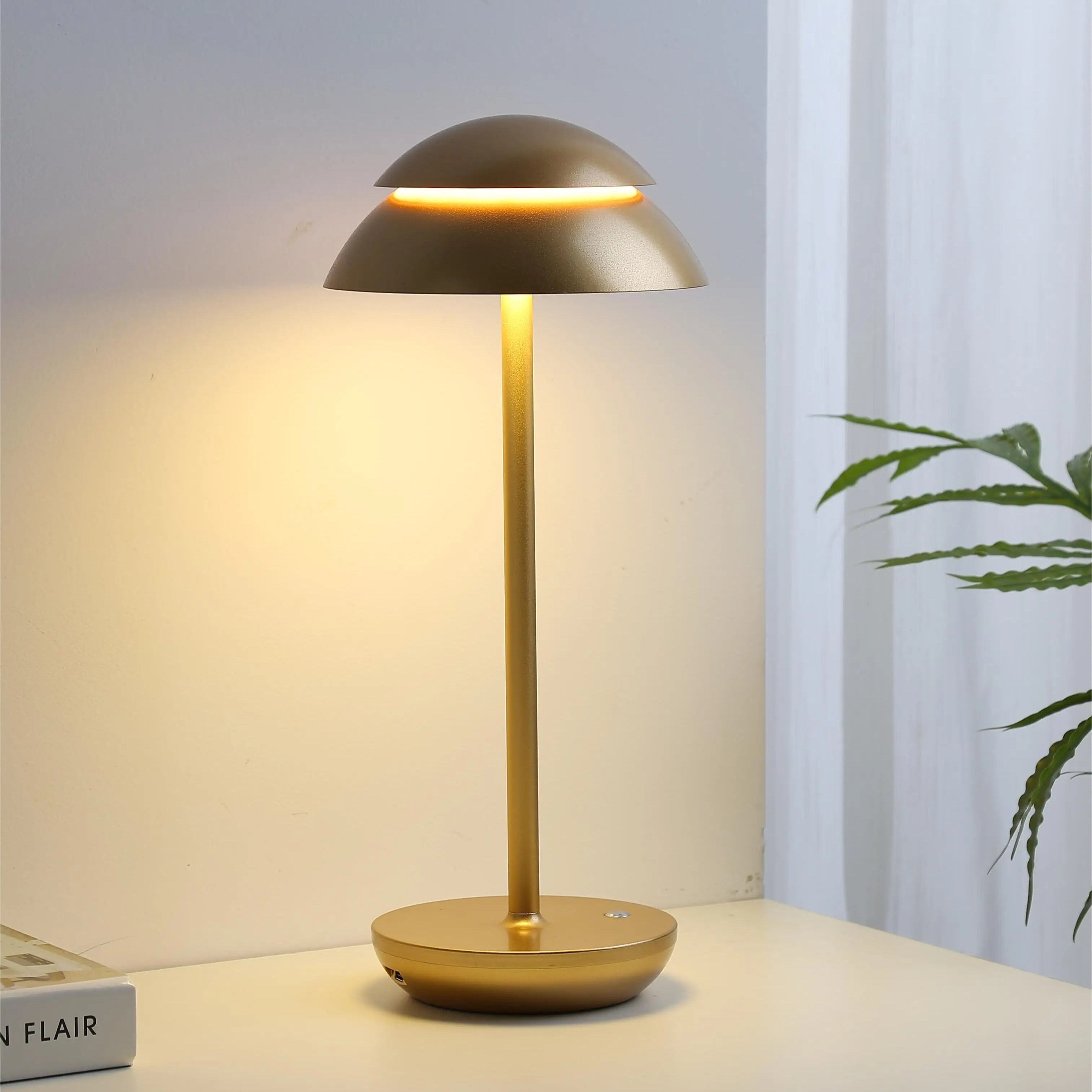 Oplaadbare Tafellamp – Moderne Draadloze LED Lamp met Instelbare Helderheid
