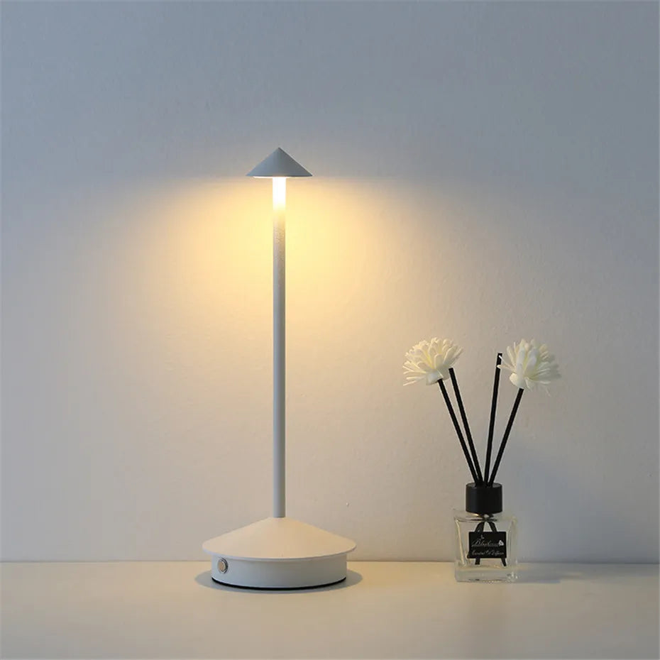 Design Tafellamp – Moderne Elegantie & Functionele Verlichting met DartCandle Inspiratie