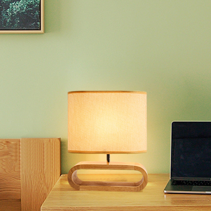 Nordic Wood Bedside Lamp – Langwerpige Houten Nachttafellamp met Stoffen Kap