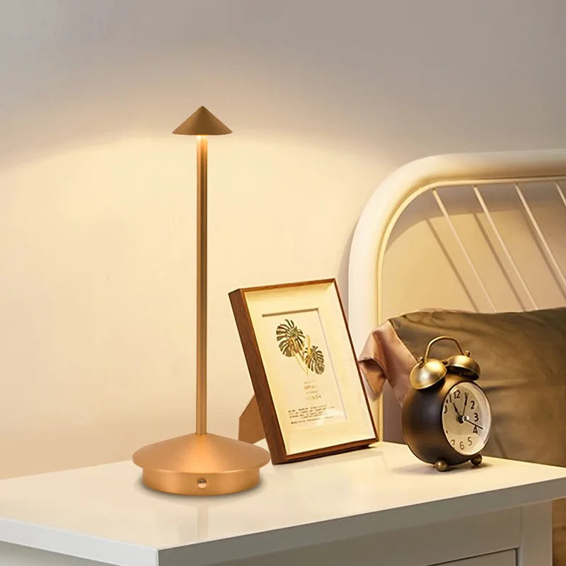 Design Tafellamp – Moderne Elegantie & Functionele Verlichting met DartCandle Inspiratie