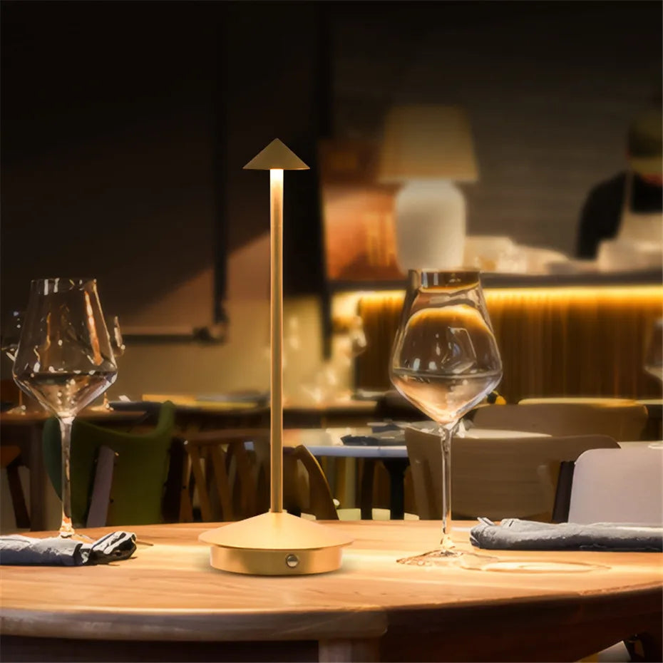 Design Tafellamp – Moderne Elegantie & Functionele Verlichting met DartCandle Inspiratie