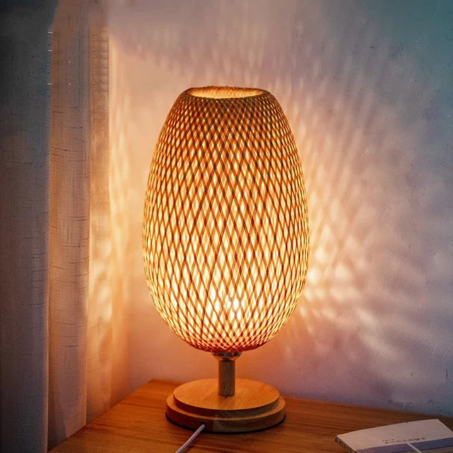 Vintage Bamboe Tafellamp – Duurzame Natuurlijke Verlichting met Tijdloze Charme