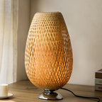 Vintage Bamboe Tafellamp – Duurzame Natuurlijke Verlichting met Tijdloze Charme