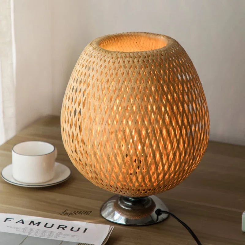 Vintage Bamboe Tafellamp – Duurzame Natuurlijke Verlichting met Tijdloze Charme