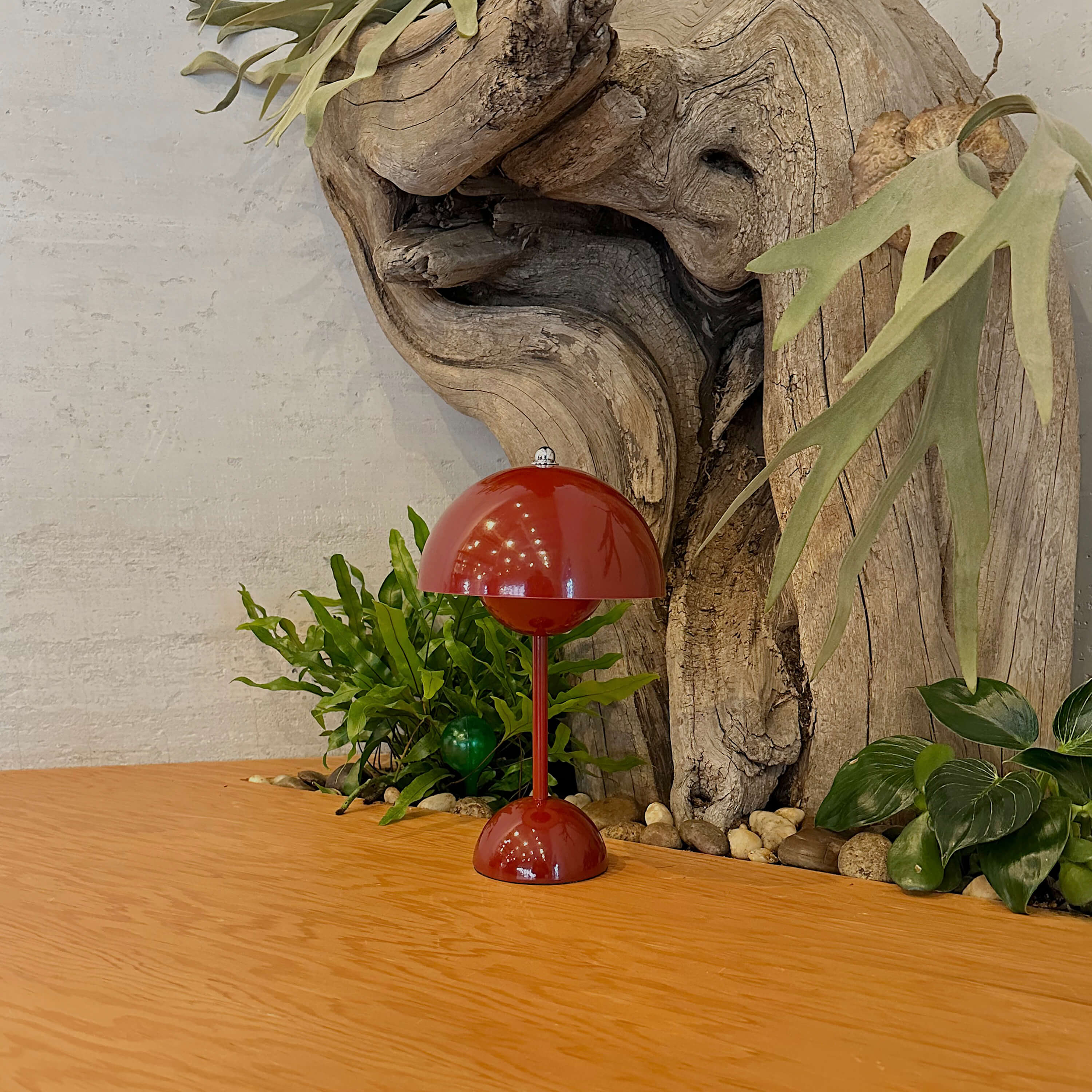 Brulee Moderne Tafellamp – Waterbestendig, Draadloos en Oplaadbaar